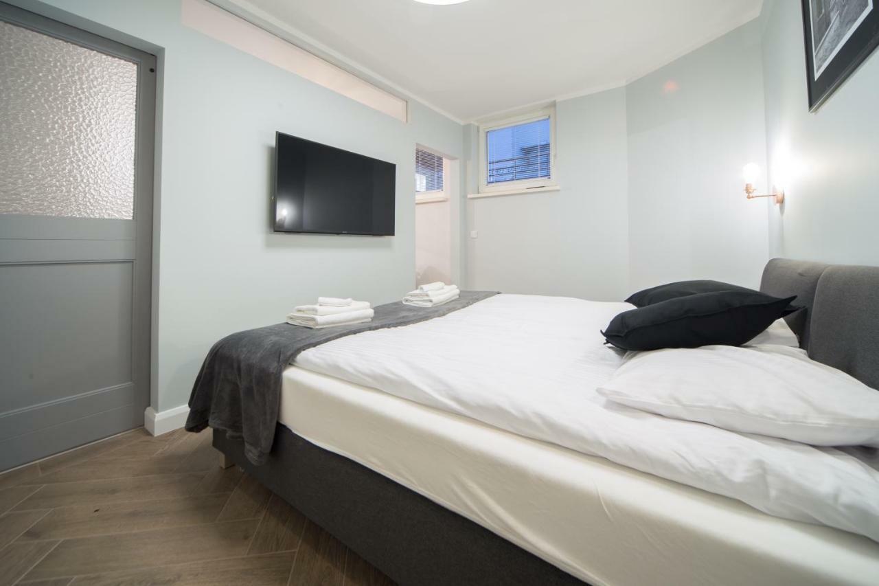 M6 Main Square Stylish One Bedroom クラクフ エクステリア 写真